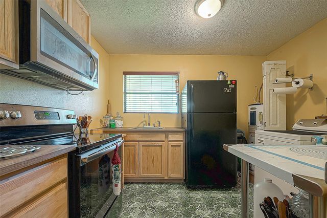 220 Hillcrest Drive, Coldspring, TX 77331