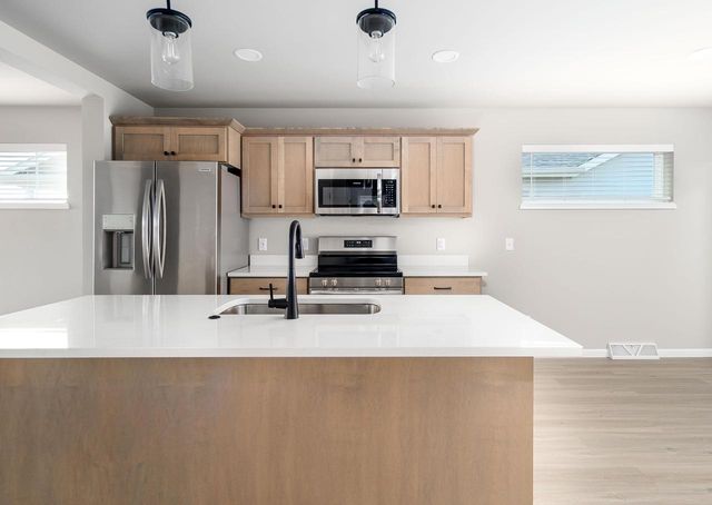 1678 Star Light Drive, Verona, WI 53593