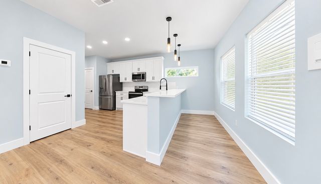 1115 E Oleander Street, Fort Worth, TX 76104