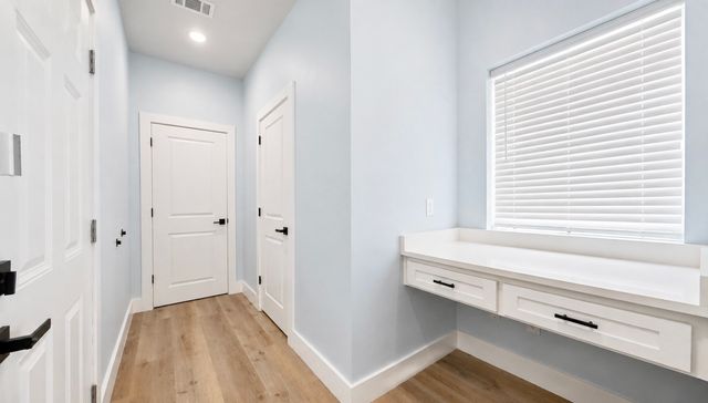 1115 E Oleander Street, Fort Worth, TX 76104