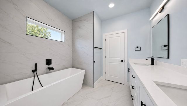 1115 E Oleander Street, Fort Worth, TX 76104