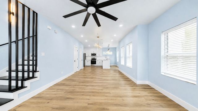 1115 E Oleander Street, Fort Worth, TX 76104