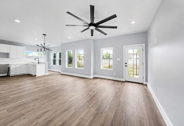 1115 E Oleander Street, Fort Worth, TX 76104