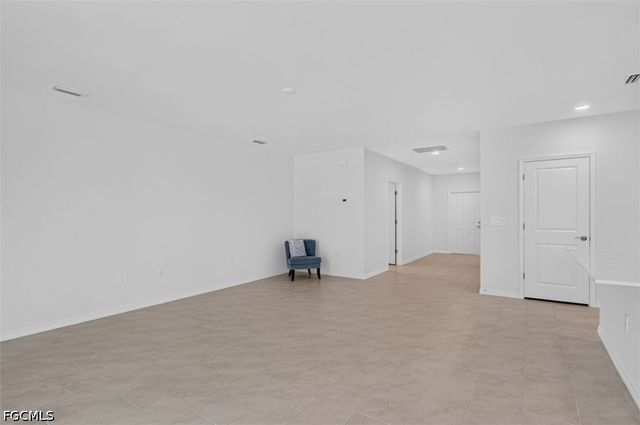 243 Lakeside Breeze WAY, Lehigh Acres, FL 33936