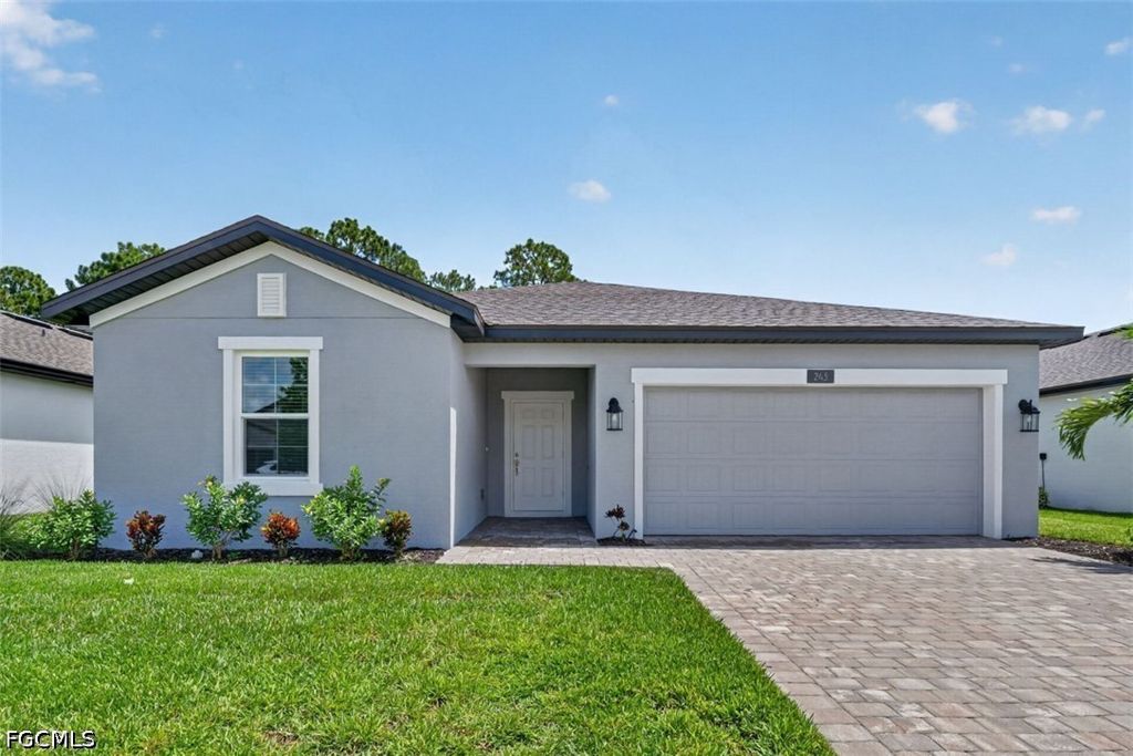 243 Lakeside Breeze WAY, Lehigh Acres, FL 33936
