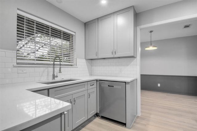 5803 Lewood DR, Austin, TX 78745