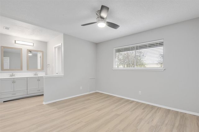 5803 Lewood DR, Austin, TX 78745