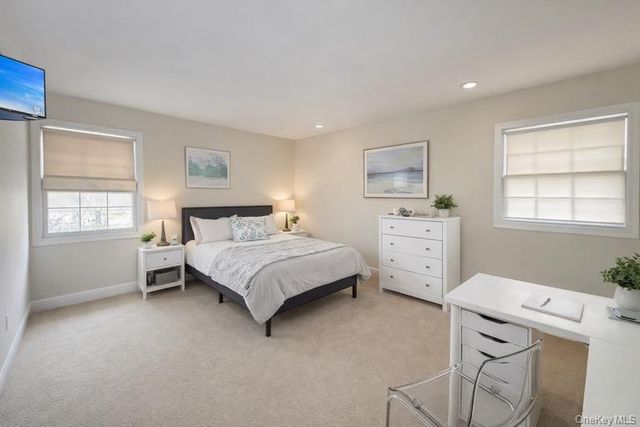 363 Oxhead Road, Stony Brook, NY 11790