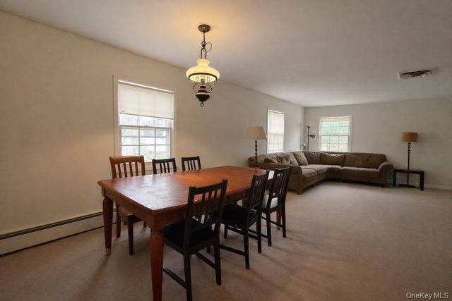 363 Oxhead Road, Stony Brook, NY 11790