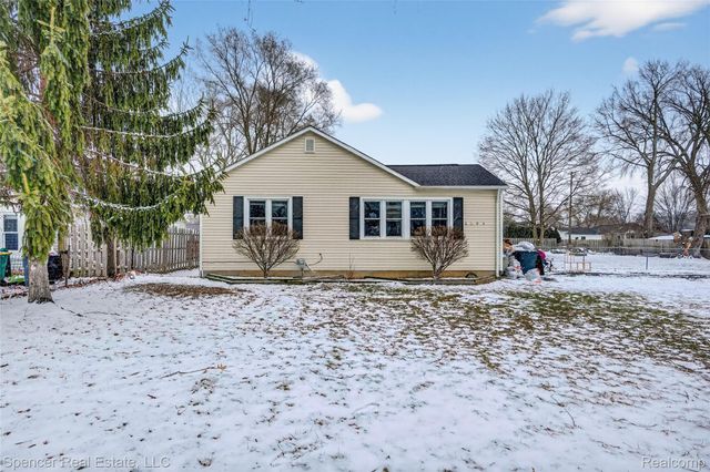4694 High Street, Independence Charter Township, MI 48346