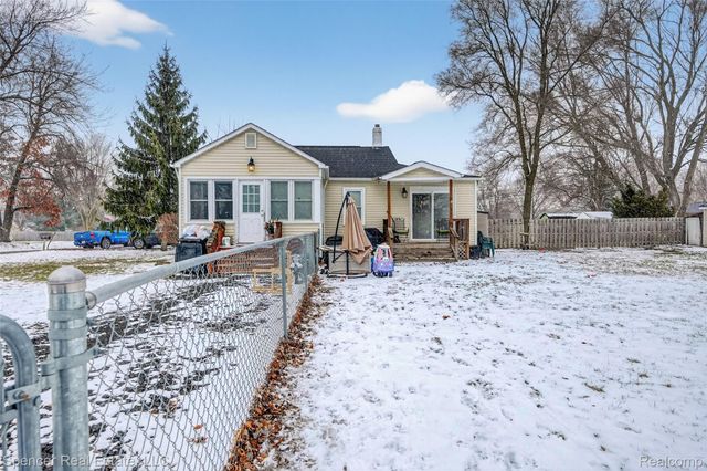 4694 High Street, Independence Charter Township, MI 48346