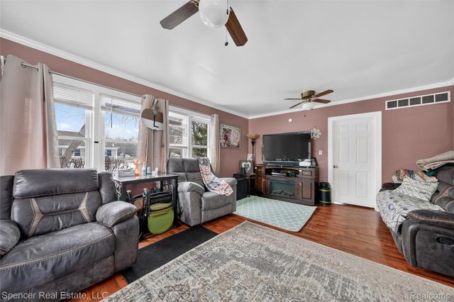 4694 High Street, Independence Charter Township, MI 48346