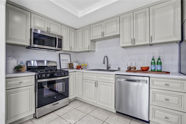 3543 Spanish Gate, Newbury Park, CA 91320