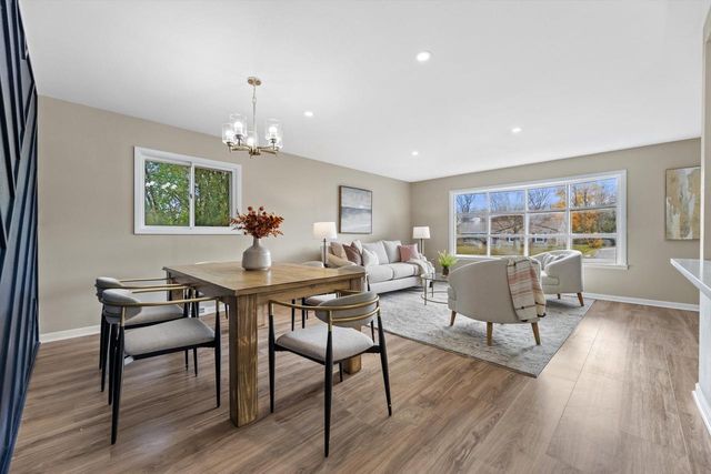 6560 W Carolann DRIVE, Brown Deer, WI 53223