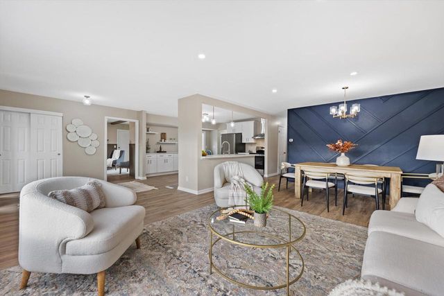 6560 W Carolann DRIVE, Brown Deer, WI 53223