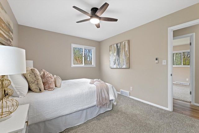 6560 W Carolann DRIVE, Brown Deer, WI 53223