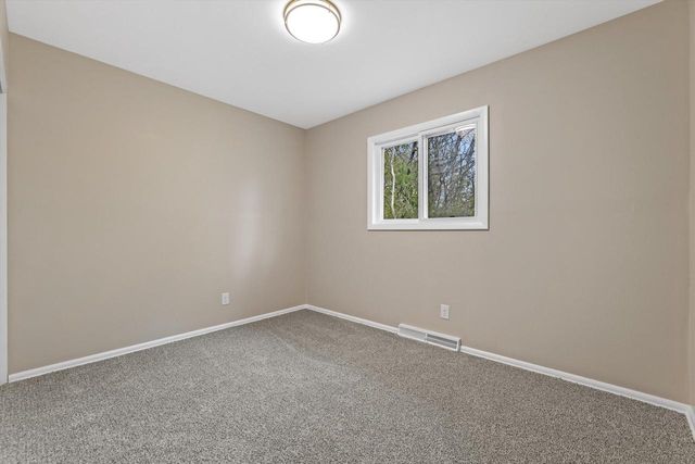 6560 W Carolann DRIVE, Brown Deer, WI 53223