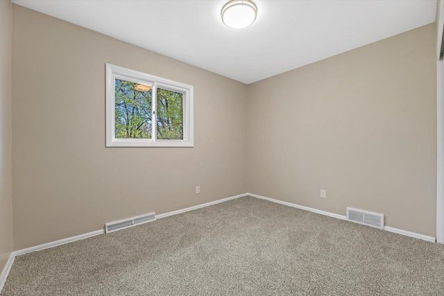 6560 W Carolann DRIVE, Brown Deer, WI 53223