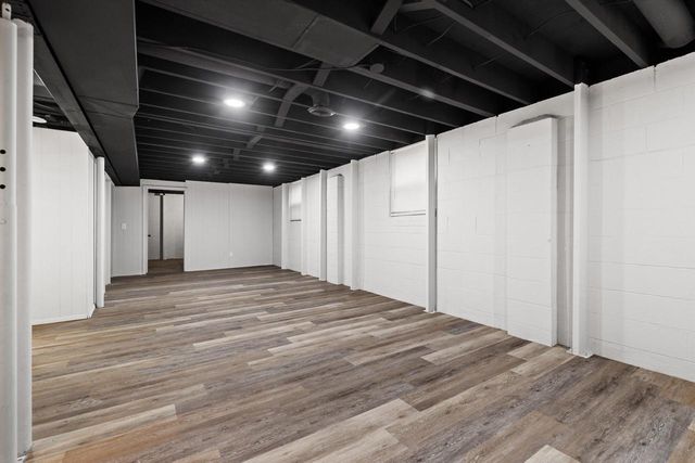 6560 W Carolann DRIVE, Brown Deer, WI 53223