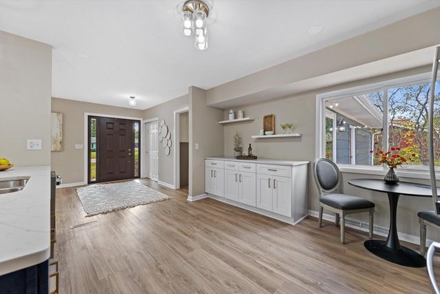 6560 W Carolann DRIVE, Brown Deer, WI 53223