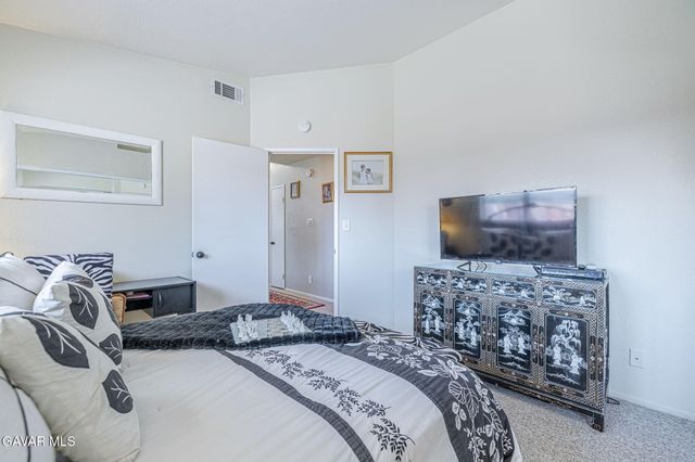 43729 La Paz Lane, Lancaster, CA 93535