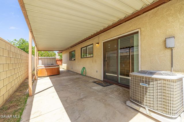 43729 La Paz Lane, Lancaster, CA 93535
