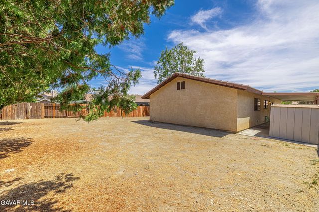 43729 La Paz Lane, Lancaster, CA 93535