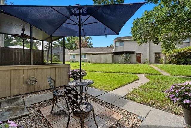 8003 JASMINE DRIVE 8003, Tampa, FL 33637