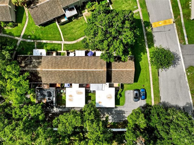 8003 JASMINE DRIVE 8003, Tampa, FL 33637