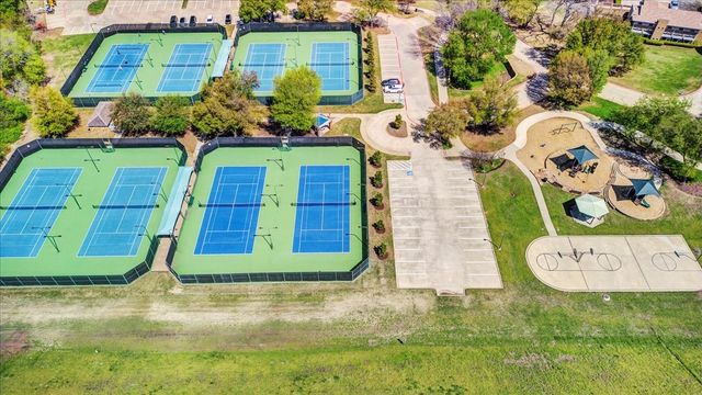2215 Cimarron Rd, Mckinney, TX 75072
