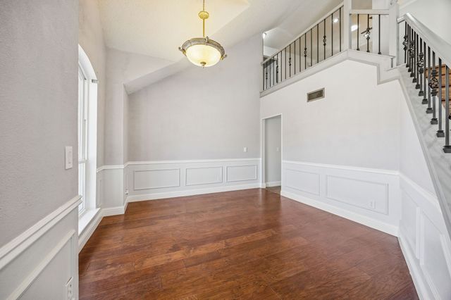 2215 Cimarron Rd, Mckinney, TX 75072