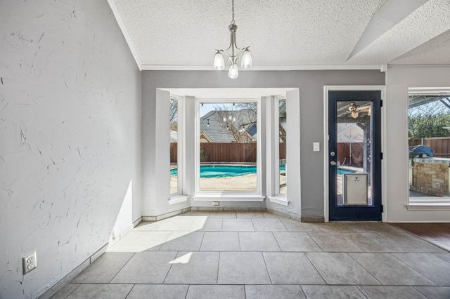 2215 Cimarron Rd, Mckinney, TX 75072