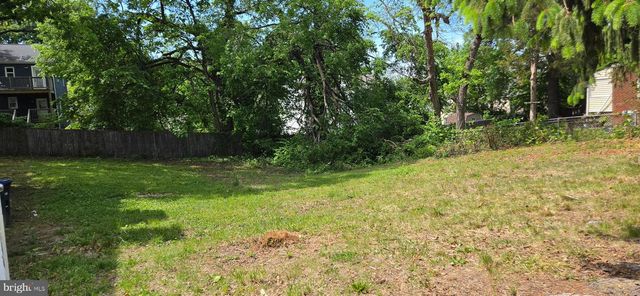 318 57TH ST NE, Washington, DC 20019
