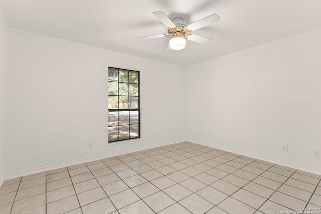 1633 Willow, Seguin, TX 78155