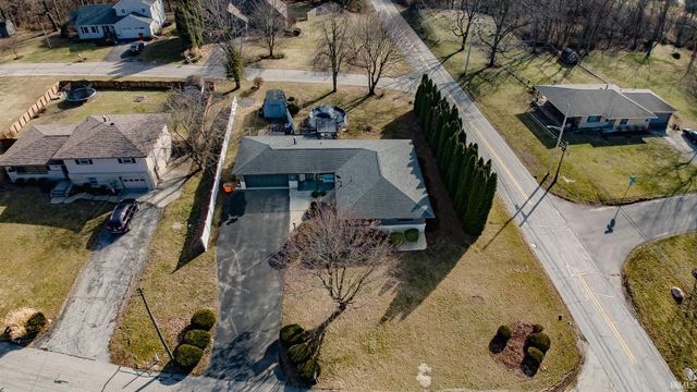 107 Brittany Lane, Monticello, IN 47960