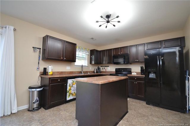 3809 Ballad Lane, Fayetteville, NC 28306