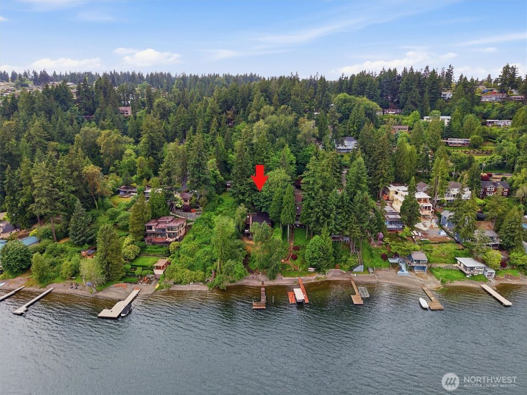 500 W Lake Sammamish Parkway NE, Bellevue, WA 98008