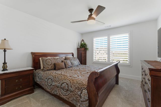 3705 Carriage Dr, Murfreesboro, TN 37128