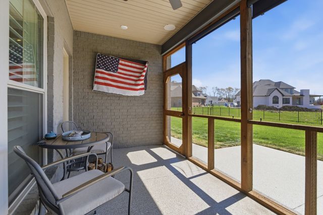 3705 Carriage Dr, Murfreesboro, TN 37128