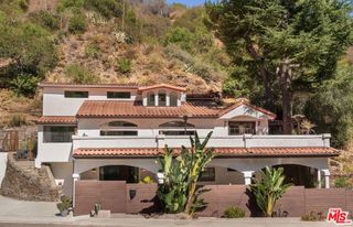 1508 N Beverly Glen Boulevard, Los Angeles, CA 90077