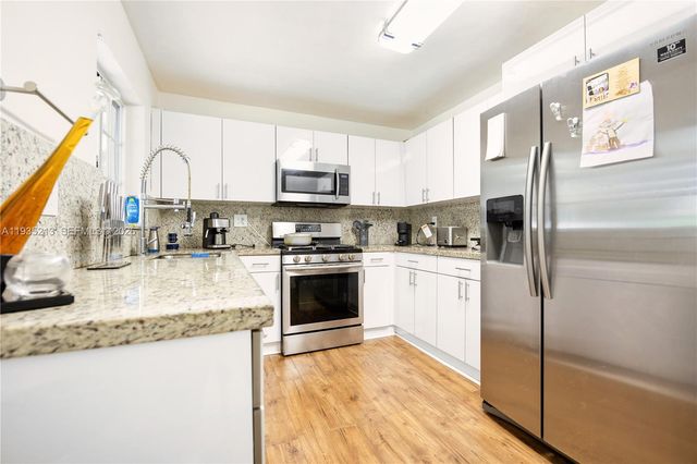 15010 NE 7th Ave, Miami, FL 33161