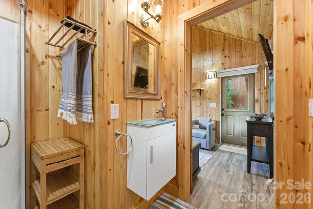 37 Coach Club Road, Highlands, NC 28741