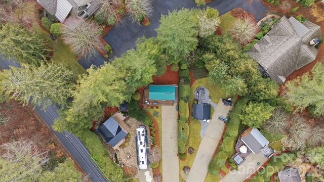 37 Coach Club Road, Highlands, NC 28741