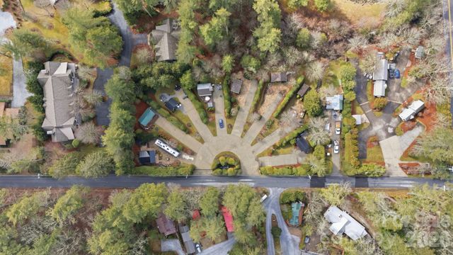 37 Coach Club Road, Highlands, NC 28741