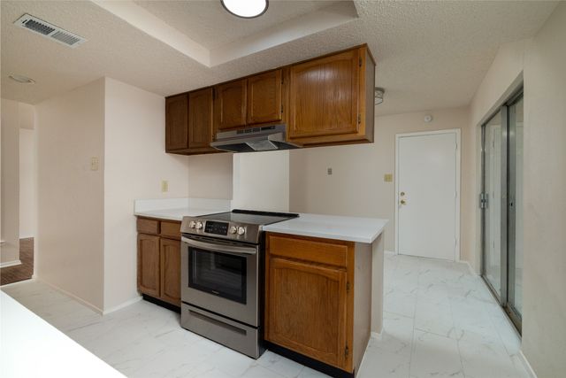 6410 Springfield Drive, Arlington, TX 76016