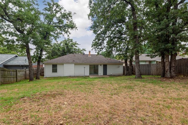 6410 Springfield Drive, Arlington, TX 76016