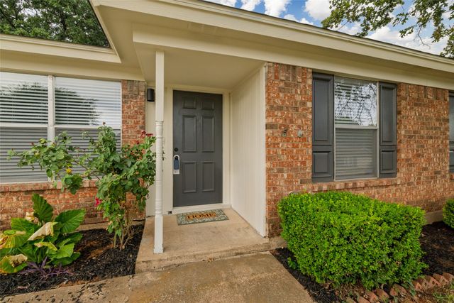 6410 Springfield Drive, Arlington, TX 76016