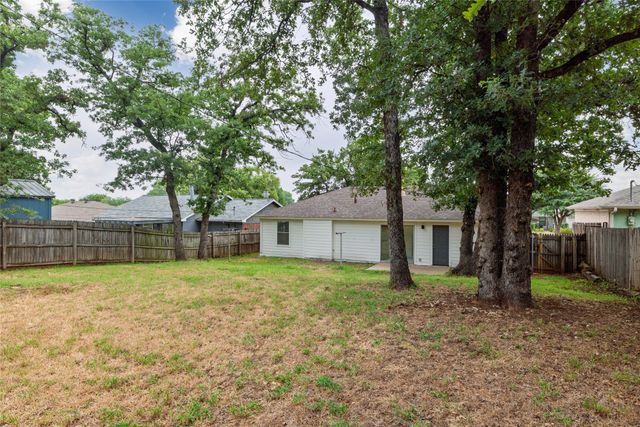 6410 Springfield Drive, Arlington, TX 76016