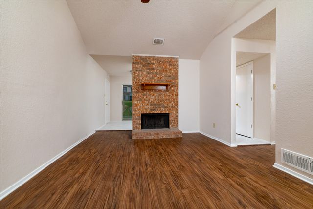6410 Springfield Drive, Arlington, TX 76016
