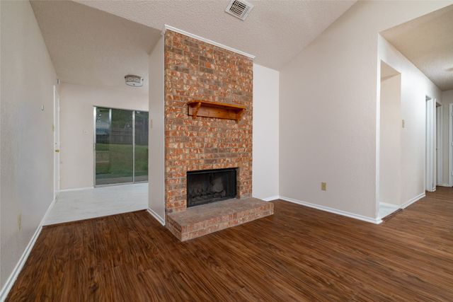 6410 Springfield Drive, Arlington, TX 76016